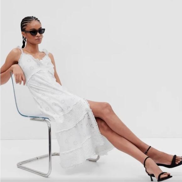 GAP Dresses & Skirts - Gap Ruffle Hem Eyelet Maxi Dress White sz S *TALL* Button Front 100% Cotton